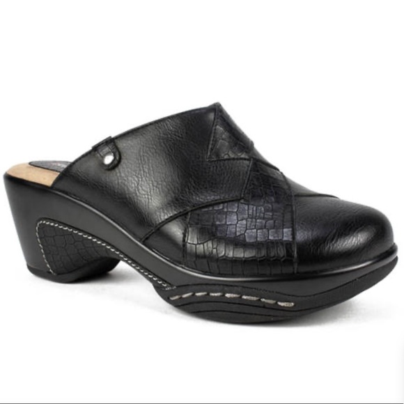 Rialto Shoes - Rialto Veva Clog Black 7M NWOB
